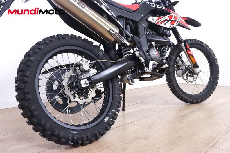 Motorbike image 3