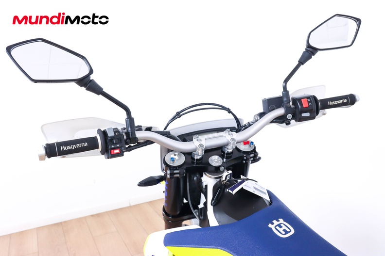 Motorbike image 10