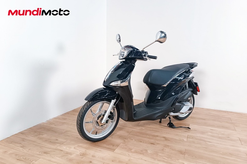 Motorbike image 6