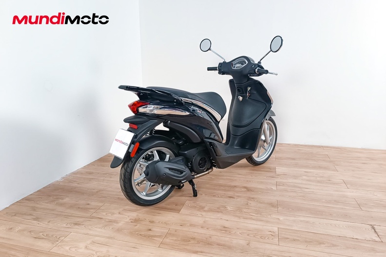 Motorbike image 2