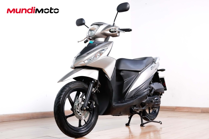 Motorbike image 7