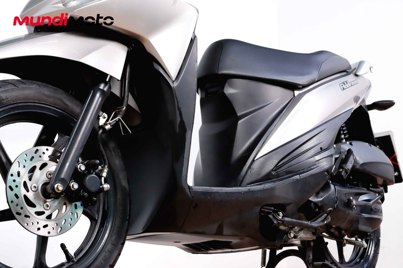 Motorbike image 8