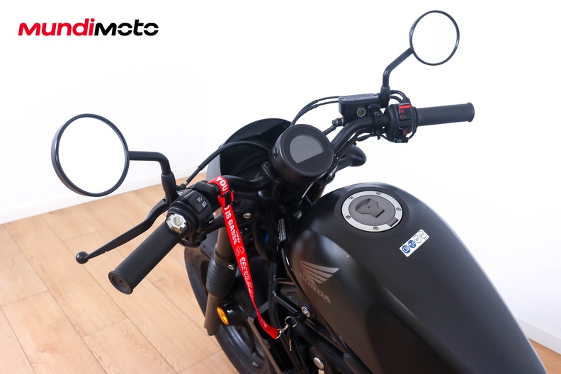 Motorbike image 10