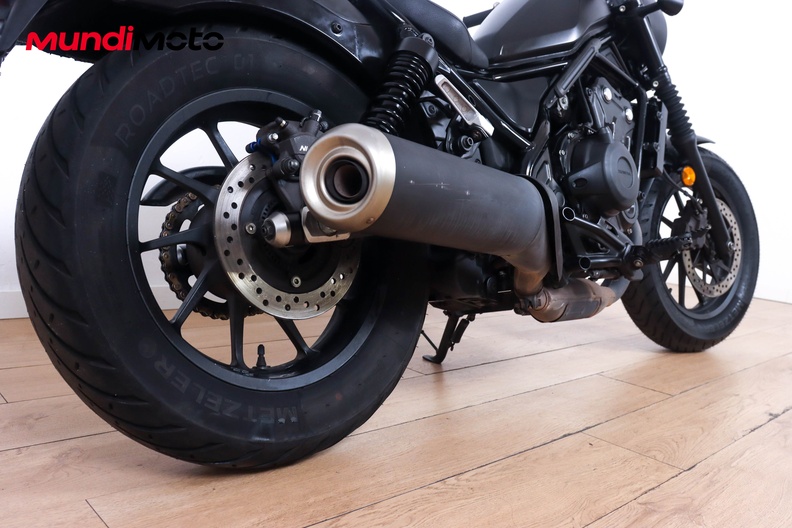 Motorbike image 3