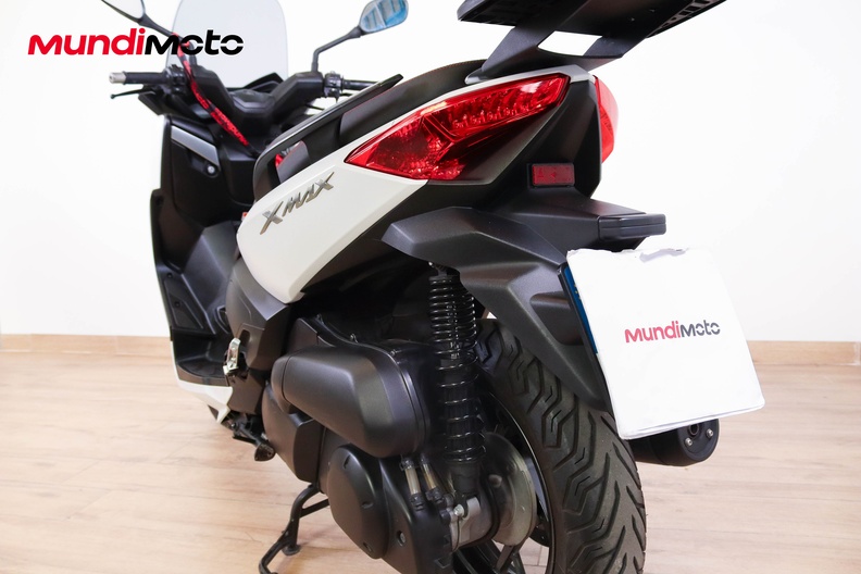 Motorbike image 8