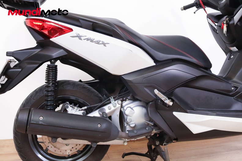 Motorbike image 3