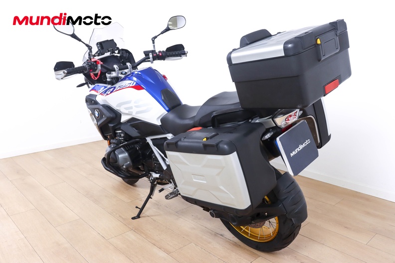 Motorbike image 6