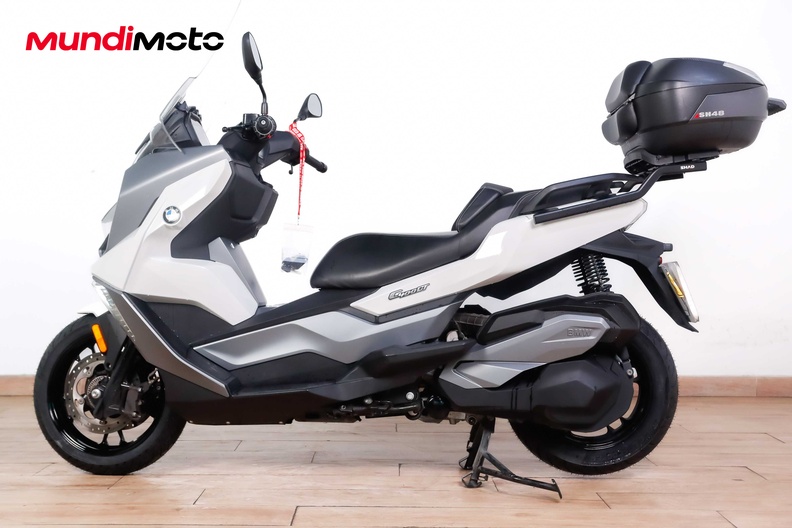 Motorbike image 5
