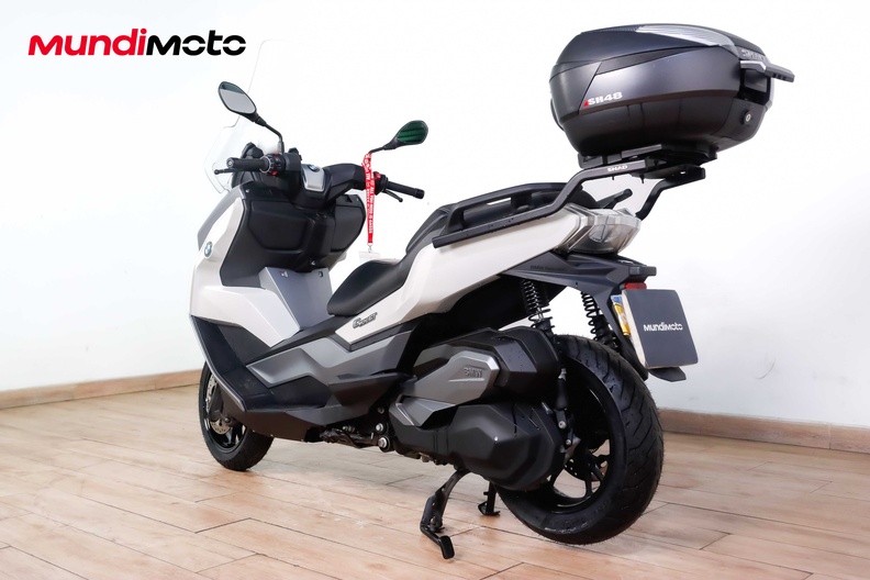Motorbike image 6