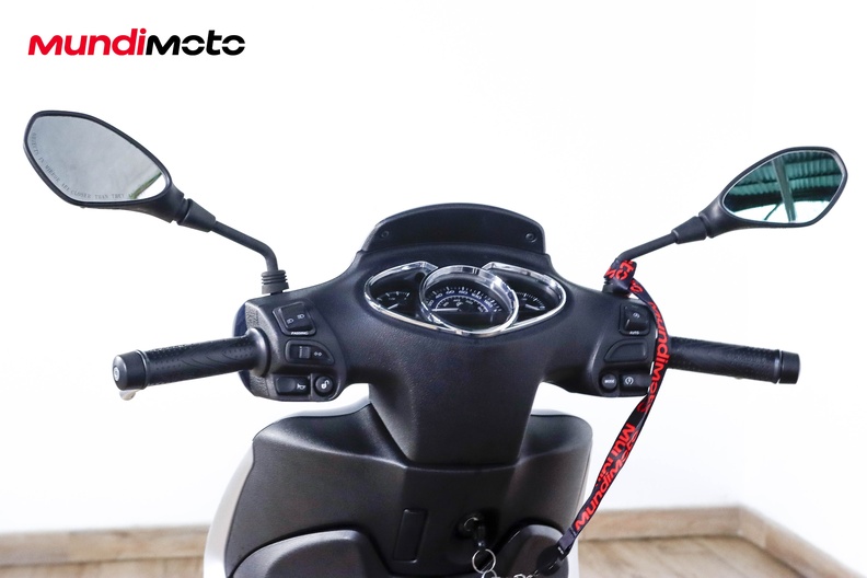 Motorbike image 10