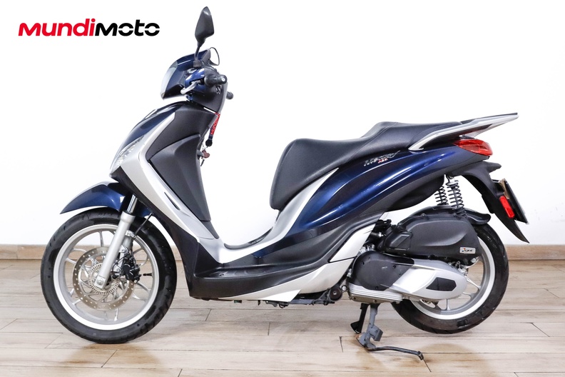 Motorbike image 5