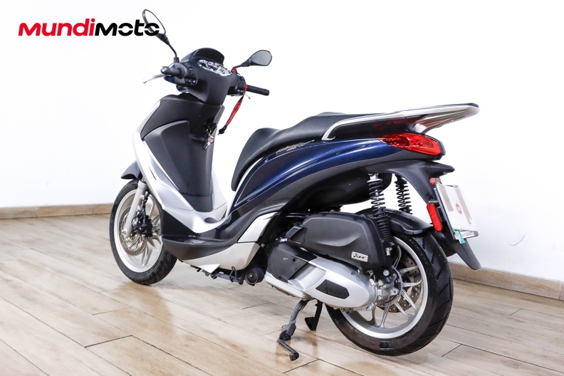 Motorbike image 6