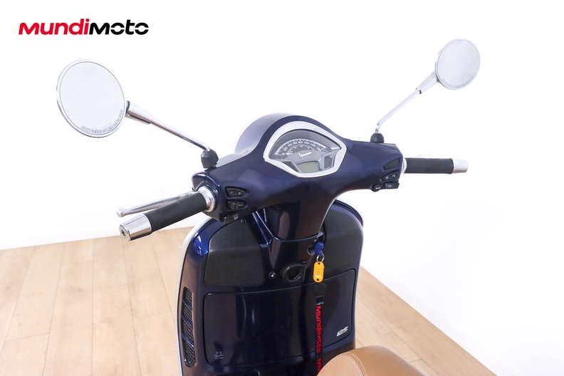 Motorbike image 10