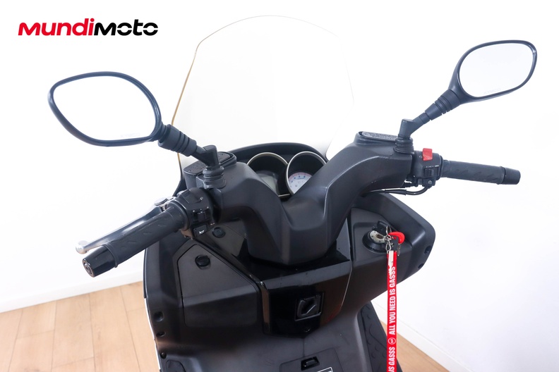 Motorbike image 10