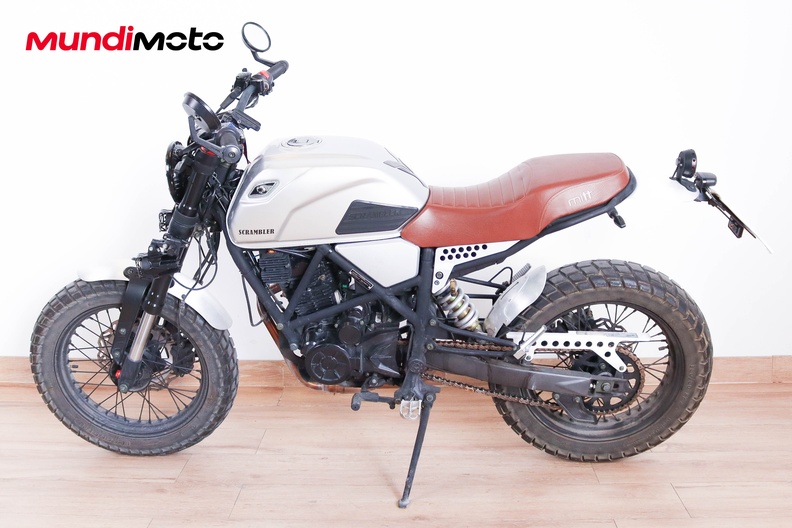 Motorbike image 5