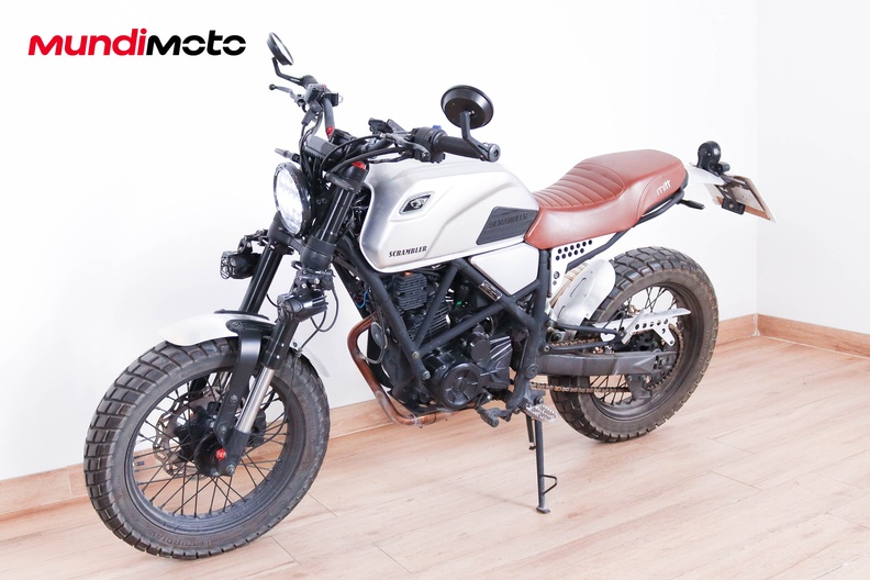 Motorbike image 7