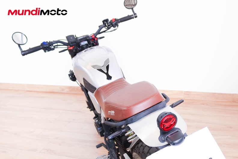 Motorbike image 8