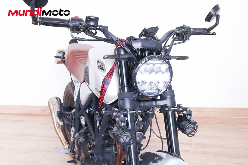 Motorbike image 4