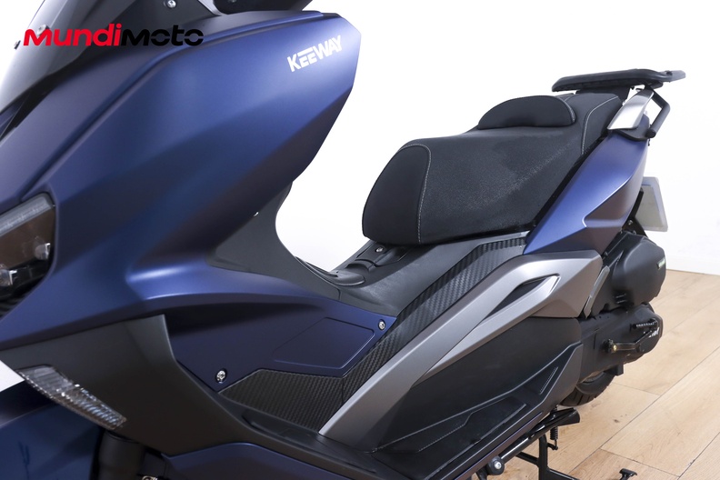 Motorbike image 8