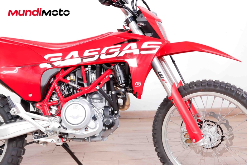 Motorbike image 12