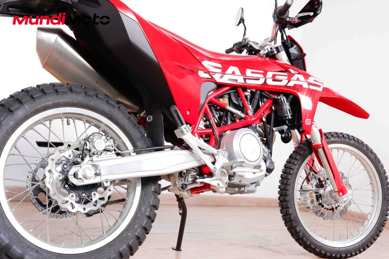 Motorbike image 3