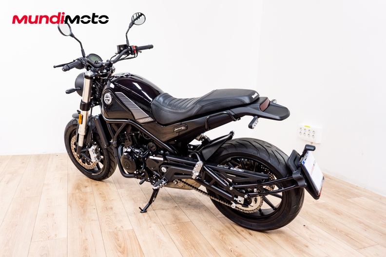 Motorbike image 7