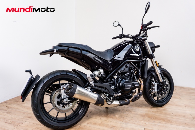 Motorbike image 2