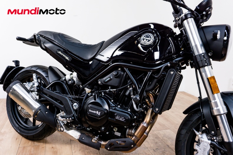 Motorbike image 4
