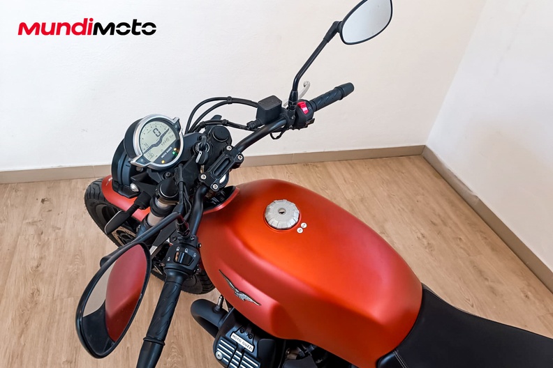 Motorbike image 10
