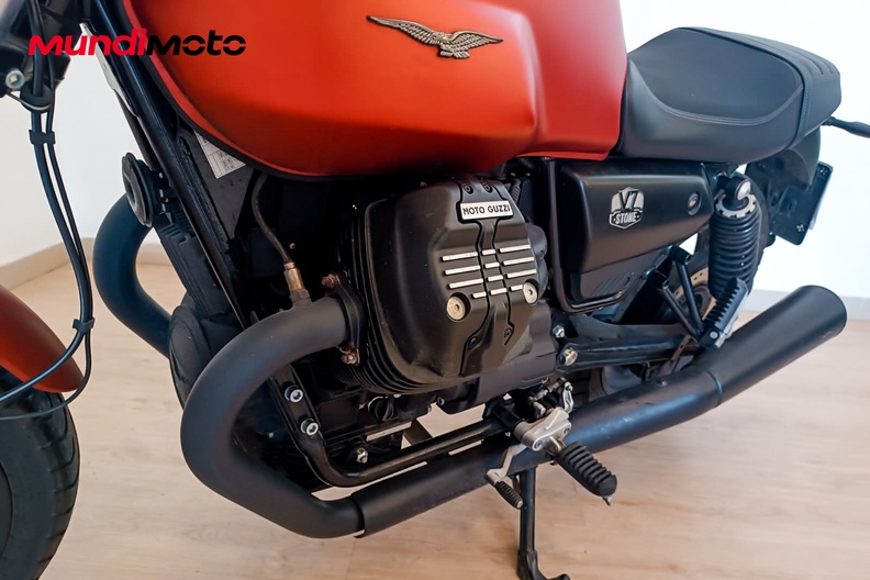 Motorbike image 9