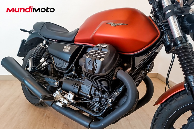 Motorbike image 4