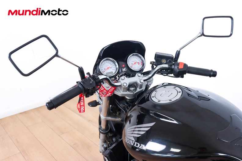 Motorbike image 10