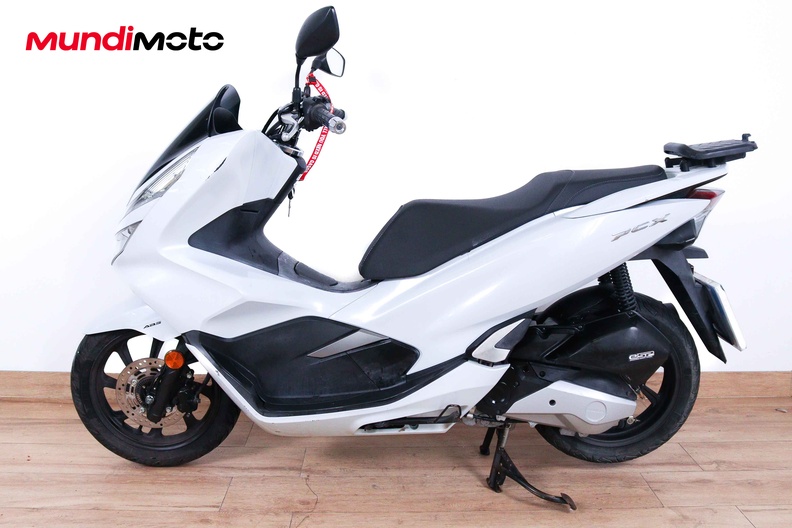 Motorbike image 5