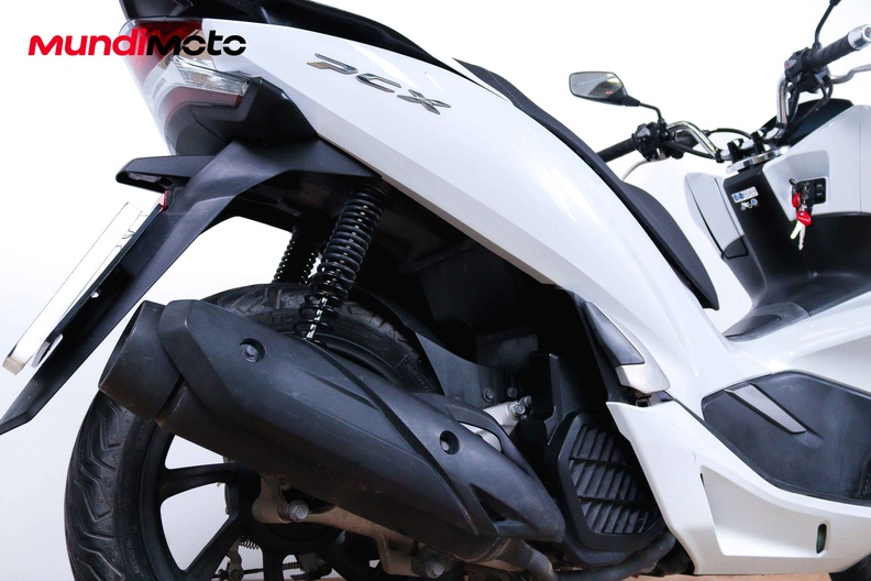 Motorbike image 3
