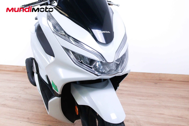 Motorbike image 4