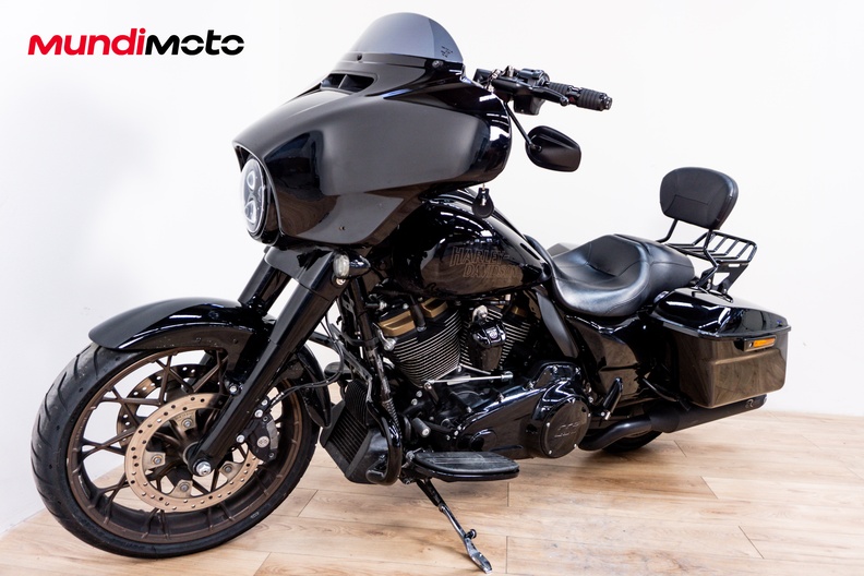 Motorbike image 6