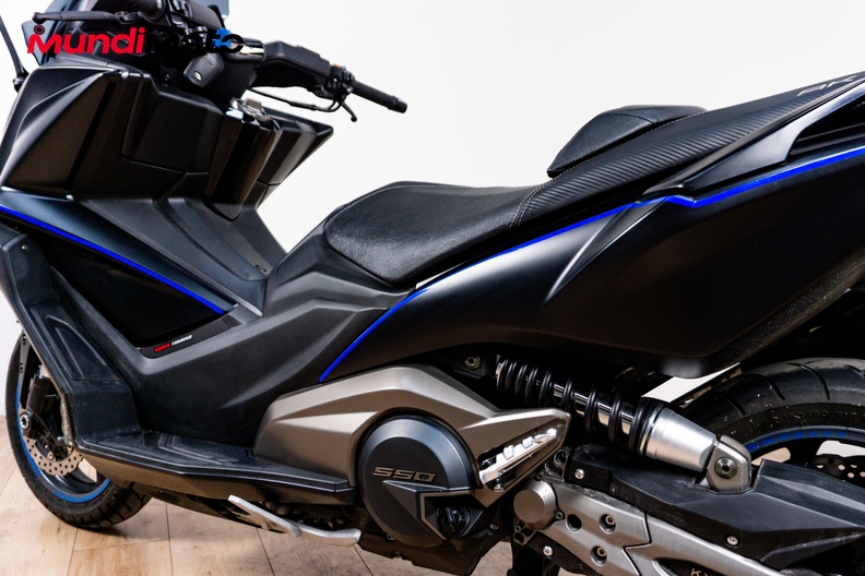 Motorbike image 8