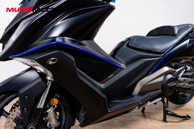 Motorbike image 9