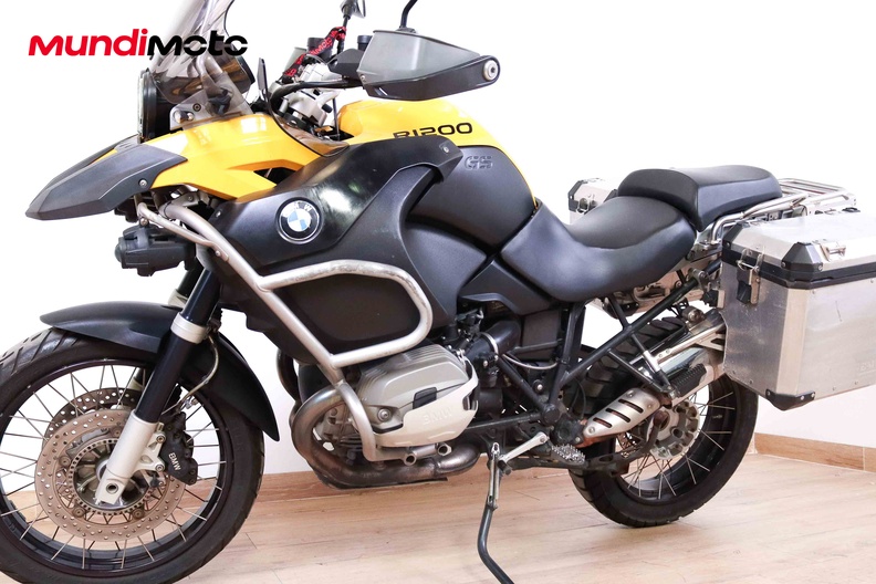 Motorbike image 6