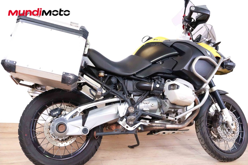 Motorbike image 2
