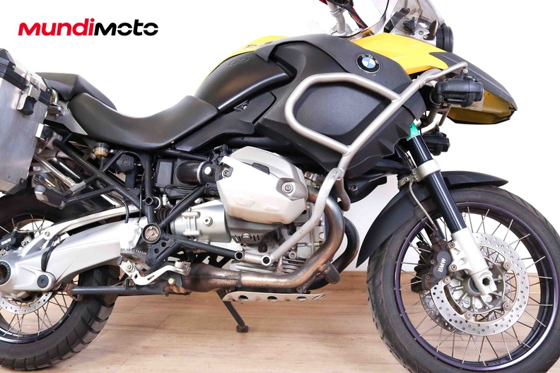 Motorbike image 3