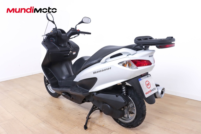 Motorbike image 6