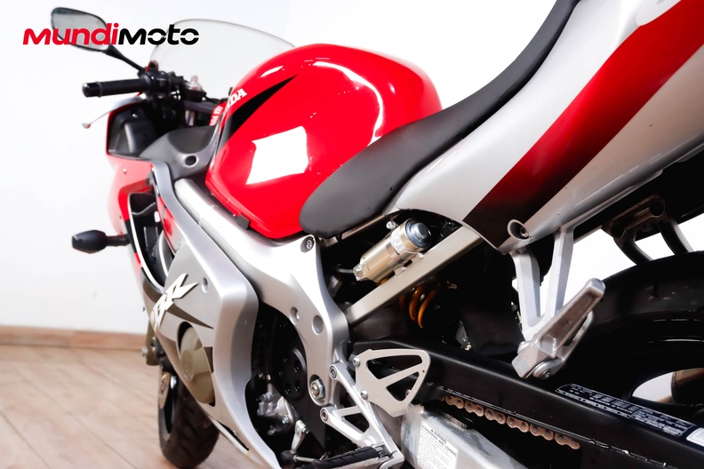 Motorbike image 9