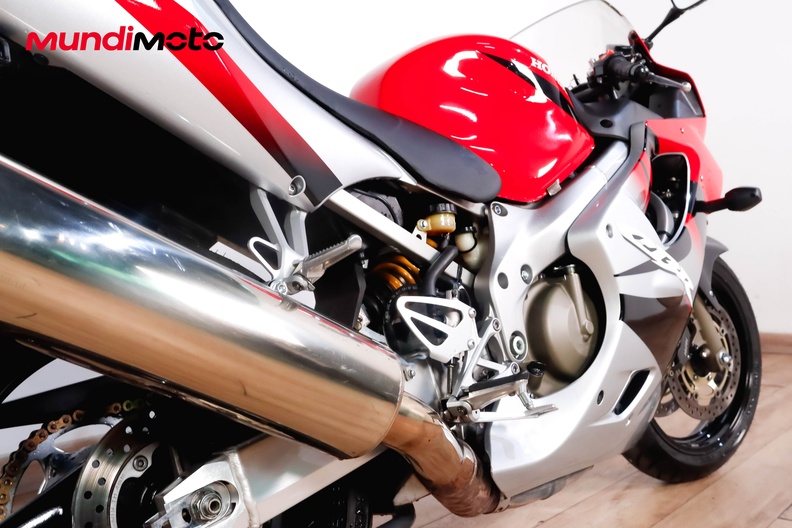 Motorbike image 3