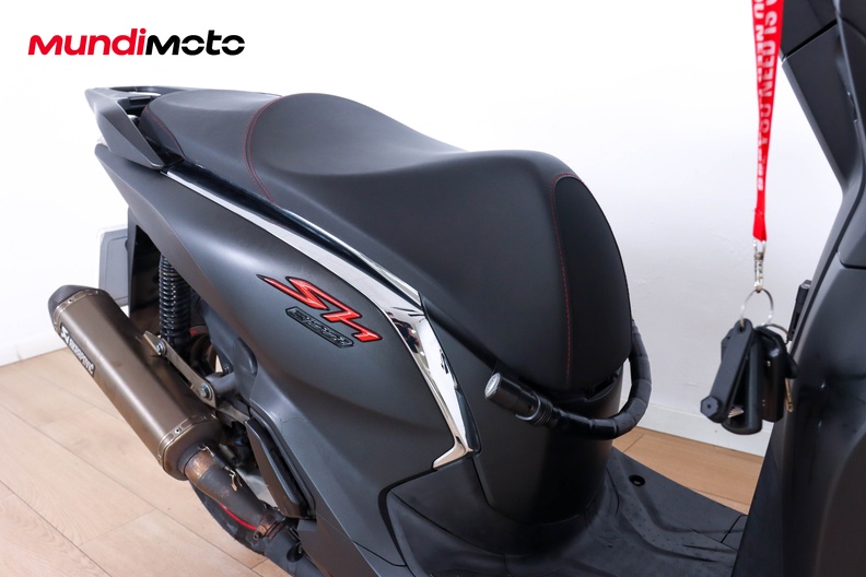 Motorbike image 13