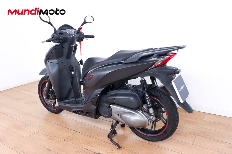 Motorbike image 6