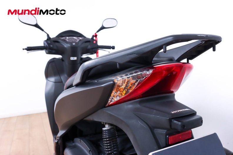 Motorbike image 9