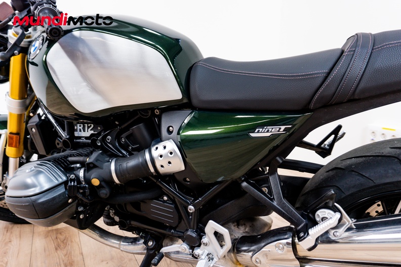 Motorbike image 8