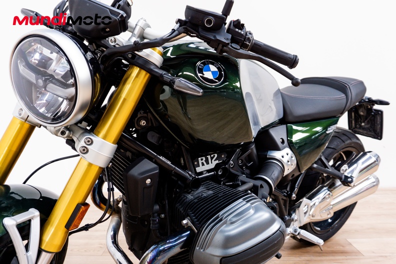 Motorbike image 9
