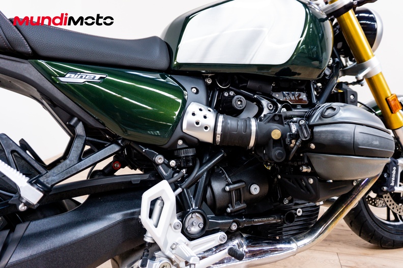 Motorbike image 3